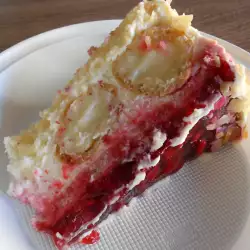 Éclair Cake with Raspberries