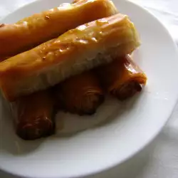 Appetizing Phyllo Cigars with Apple Filling