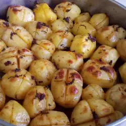 Fragrant Oven-Baked Whole Potatoes