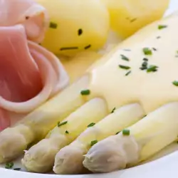 Asparagus with Cream