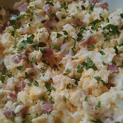 Scrambled Eggs with Feta Cheese, Cottage Cheese and Ham