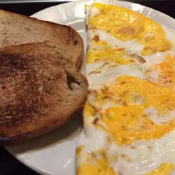 Quick Omelette with Whole Eggs