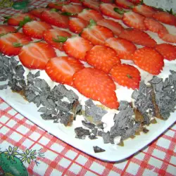 Biscotti Cake with Mascarpone, Chocolate and Strawberries