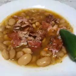 Oven-Baked Beans with Smoked Pork