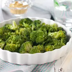 Boiled Broccoli Garnish
