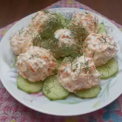 Strained Yogurt with Carrots and Cucumbers