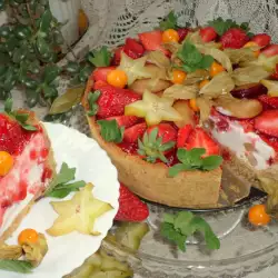 Cheesecake with Strawberries and Exotic Fruits