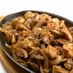 Chicken with Onion and Honey