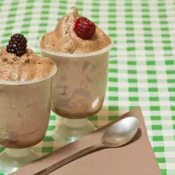 Homemade Chocolate Mousse with Powdered Sugar