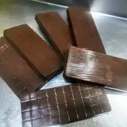 Homemade Chocolate with Honey