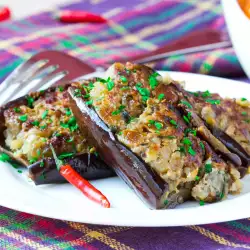 Eggplants with Chickpeas and Lime