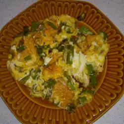 Eggs with Spring Onion and Potatoes