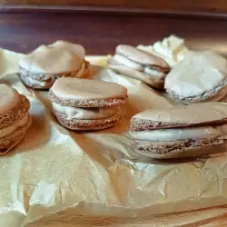French Macarons with Mascarpone Cream