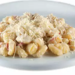 Gnocchi with Bacon and Cream