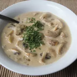 Béchamel Sauce with Processed Cheese and Mushrooms