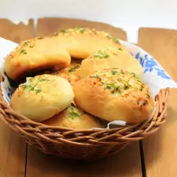 Bread Buns with Parmesan and Oregano