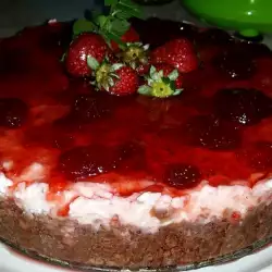 Cheesecake with Strawberries and Chocolate Biscuits
