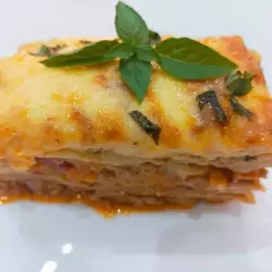 Cannelloni with Minced Meat and Béchamel Sauce