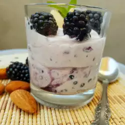 Quick Blackberry Cheesecake Creams