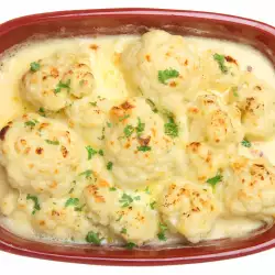 Oven Baked Cauliflower with Sauce