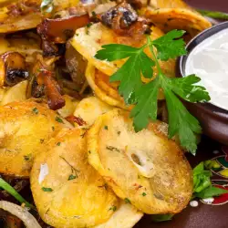 Baked Potatoes with Mushrooms and Blue Cheese