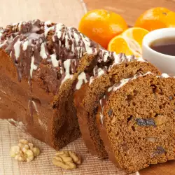 Orange Cake with Walnuts and Cocoa