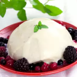 Cream Dessert with Sour Cream