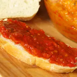 Hot Tomato Chutney without Boiling