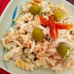 Macaroni Salad with Mayonnaise and Tuna
