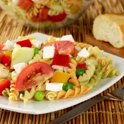 Healthy Salad with Pasta