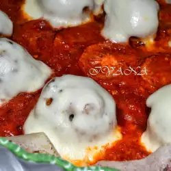 Meatballs with Mozzarella in Tomato Sauce