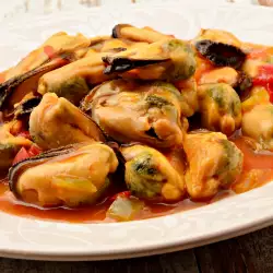 Spanish-Style Mussels