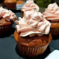 Muffins with Carrots, Cottage Cheese and Cream