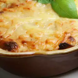 Mashed Potatoes with Cheese in the Oven