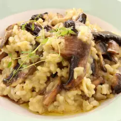 Boletus Mushrooms with Rice