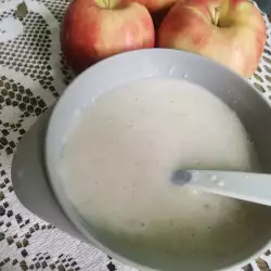Oatmeal with Apple and Banana for Babies