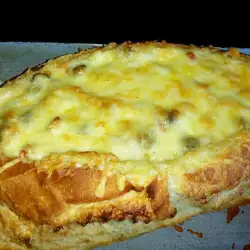 Stuffed Bread with Chicken and Mushrooms