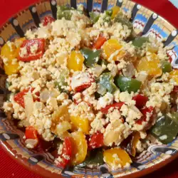 Stir Fry with Peppers, Cottage Cheese and Eggs