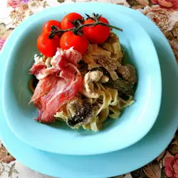 Tagliatelle Carbonara with Prosciutto and Cherry Tomatoes