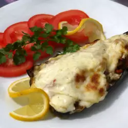 Turkish-Style Stuffed Eggplants with Minced Meat