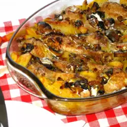 Chicken with Mushrooms and Potatoes in Cream Sauce