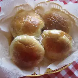 Stuffed Buns with Minced Meat and Onions