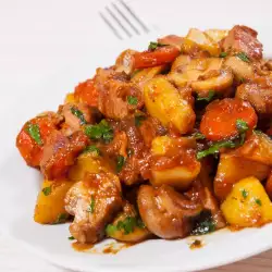 Pork with Potatoes, Mushrooms and Carrots