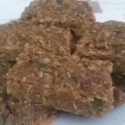 Banana and Oat Protein Bars with Seeds