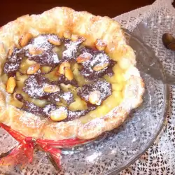 Puff Pastry Pie with Apples and Chocolate
