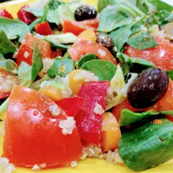 Quinoa, Spinach and Avocado Salad