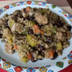 Keto Dish with Quinoa and Black Beans