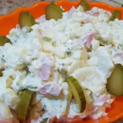 Macaroni Salad with Pickles