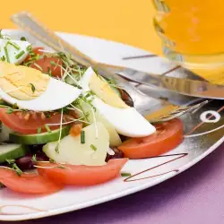 Salad with Tomatoes, Eggs and Sprouts