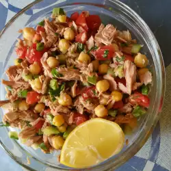 Chickpea and Tuna Salad